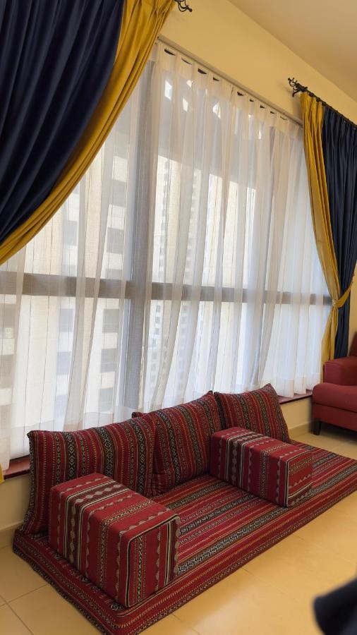 דובאי Route 66 Beach Hostel מראה חיצוני תמונה