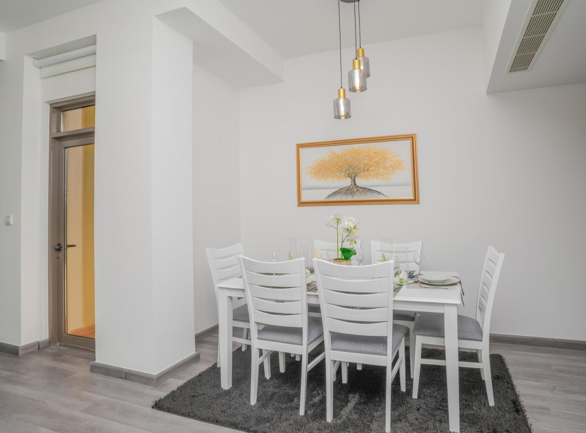 דובאי Route 66 Beach Hostel מראה חיצוני תמונה
